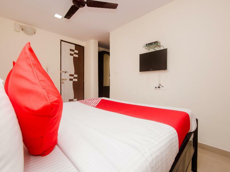 Oyo Flagship 756 Hotel Sarang Heritage ナビムンバイ エクステリア 写真